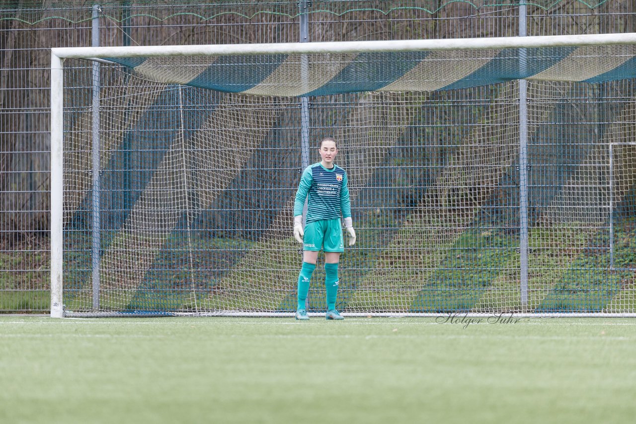 Bild 117 - F SSC Hagen Ahrensburg - SV Frisia Risum-Lindholm : Ergebnis: 1:2